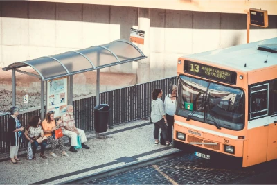 Servicios de transporte público